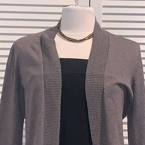 Pointelle Brown Cardigan Sweater Women’s Large - Picture 6 of 6